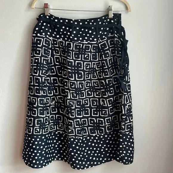 Sherry Taylor Ethnic Print Blue and White Skirt Size Medium - Picture 1 of 9